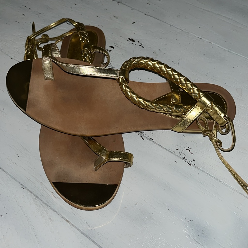 Isola Adena Grecian Thong Sandals Gold Sz 8 Excellent Condition Gladiator